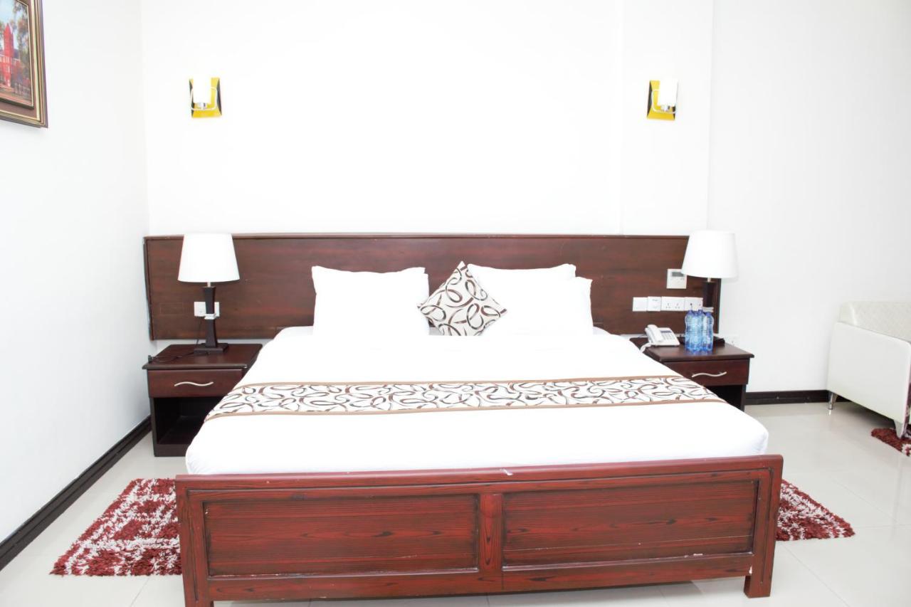 Hotel Blue Sapphire Dar es Salaam Zewnętrze zdjęcie